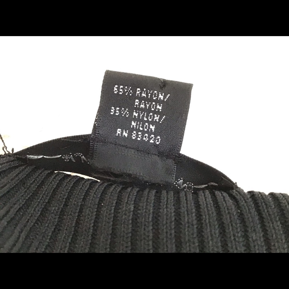 Sweater - Picture 5 of 5